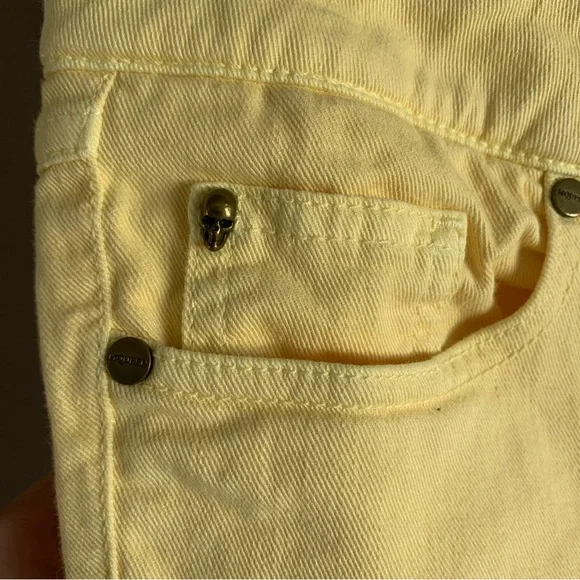 Alexander McQueen Butter Yellow High Rise Jeans, Size 38/25/2 - Picture 7 of 13